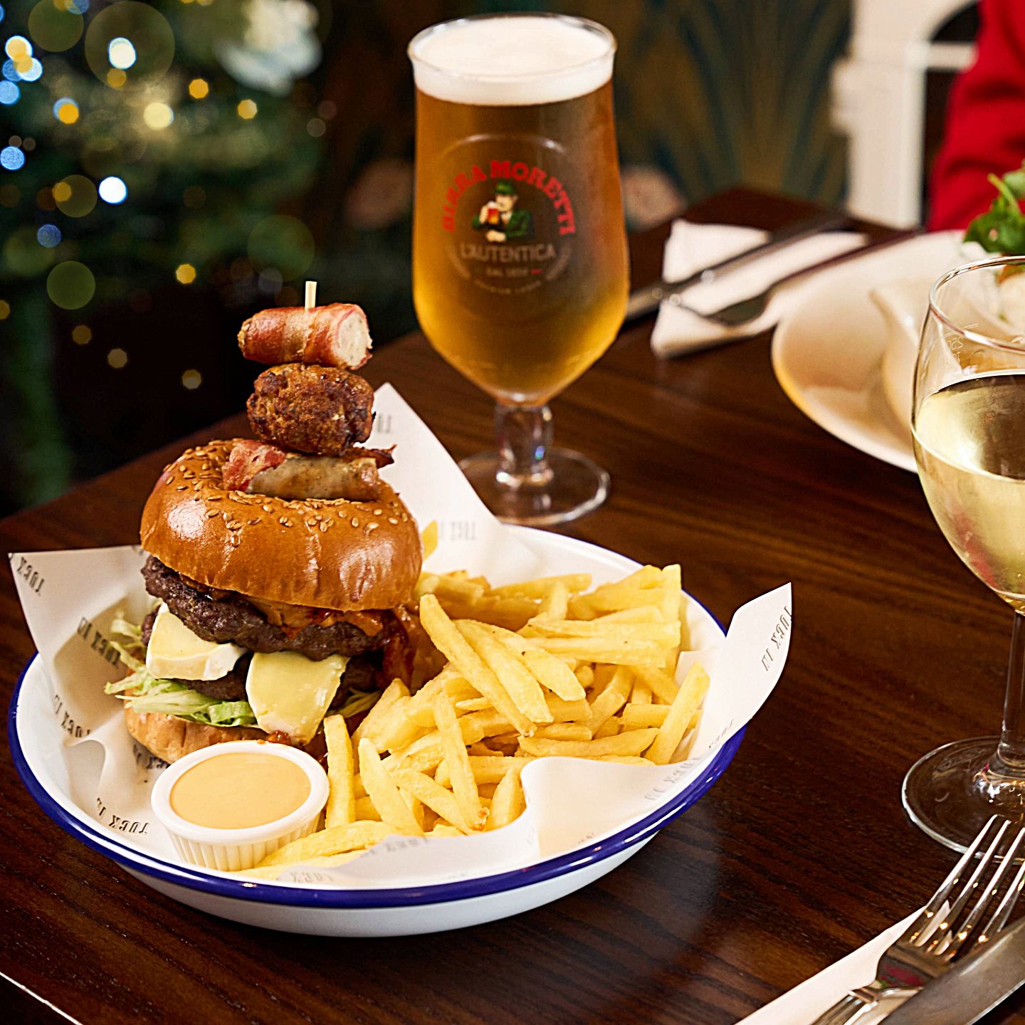 Festive Lunch & Dinner at The Winding Wheel in Cannock